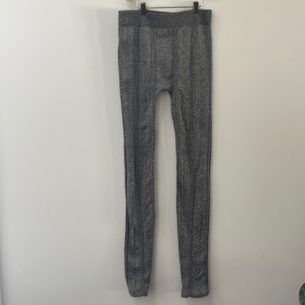 Nikibiki leggings